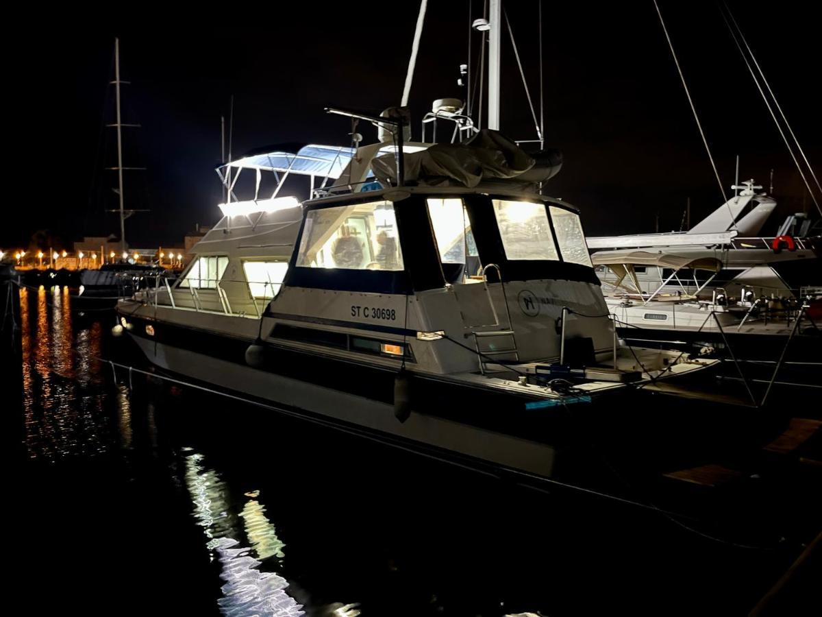 Отель Navi Yacht A Sete, 2 A 8 Couchages, Privatif Экстерьер фото